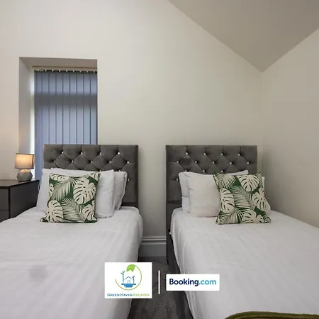 דירה 2 Bedroom By Haven Escapes Short Lets & Serviced In With Free Wifi & Parking לידס