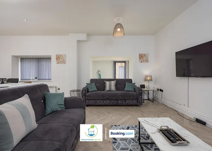 2 Bedroom By Haven Escapes Short Lets & Serviced In With Free Wifi & Parking Apartment Leeds (West Yorkshire)