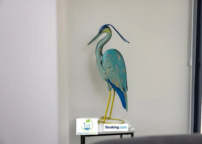 2 Bedroom By Haven Escapes Short Lets & Serviced In With Free Wifi & Parking * Leeds (West Yorkshire)